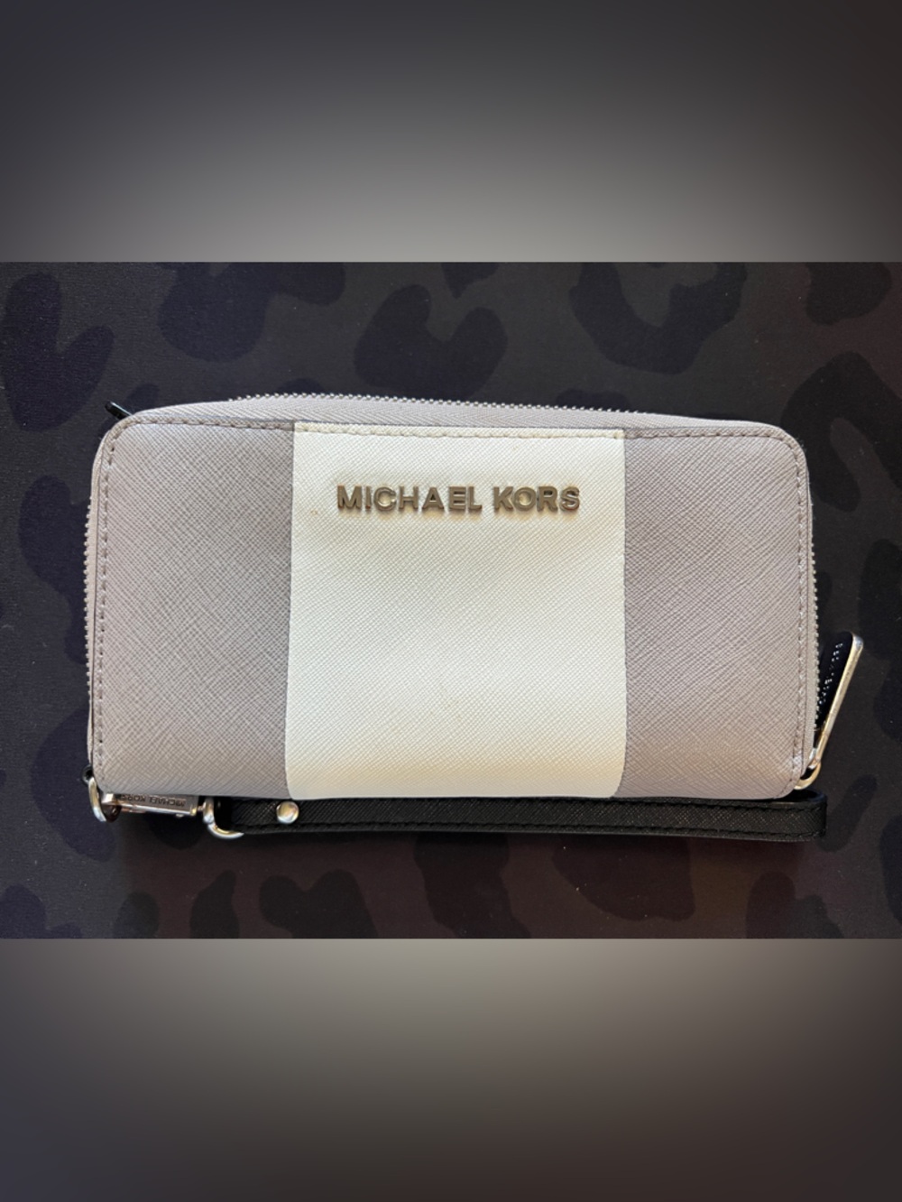 Michael Kors Colorblock Zip Wallet - Gray & Cream